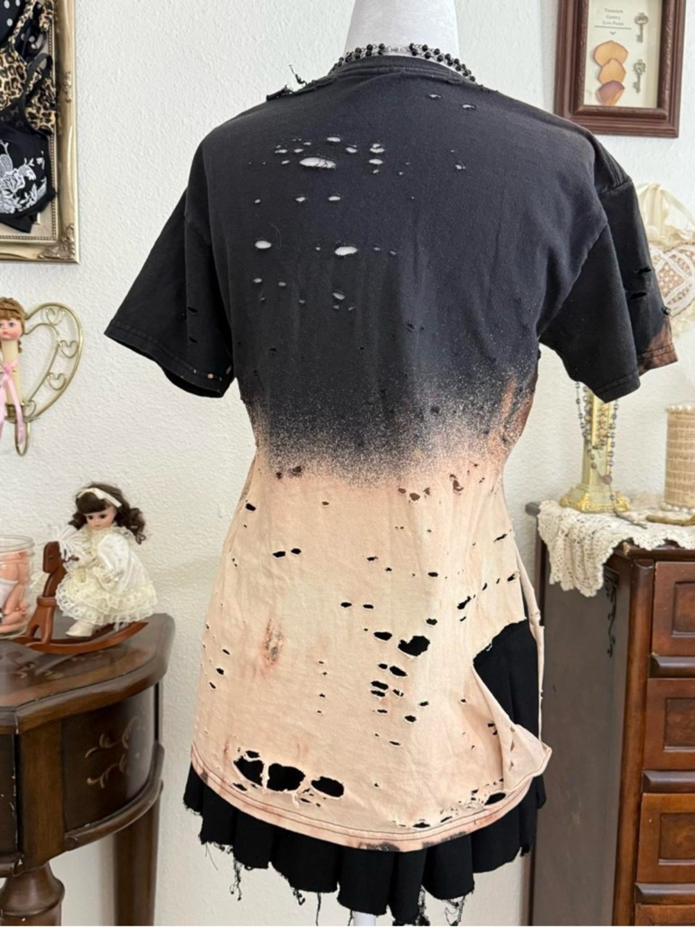 indie sleaze heavily distressed grunge Iron Maiden metal band Tee | men’s sz S - Picture 4 of 5